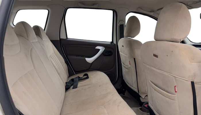 2016 Renault Duster RXE PETROL, Petrol, Manual, 49,565 km, Right Side Rear Door Cabin