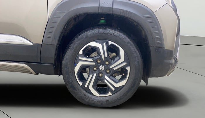 2023 Maruti BREZZA ZXI + SMART HYBRID, Petrol, Manual, 67,584 km, Right Front Wheel