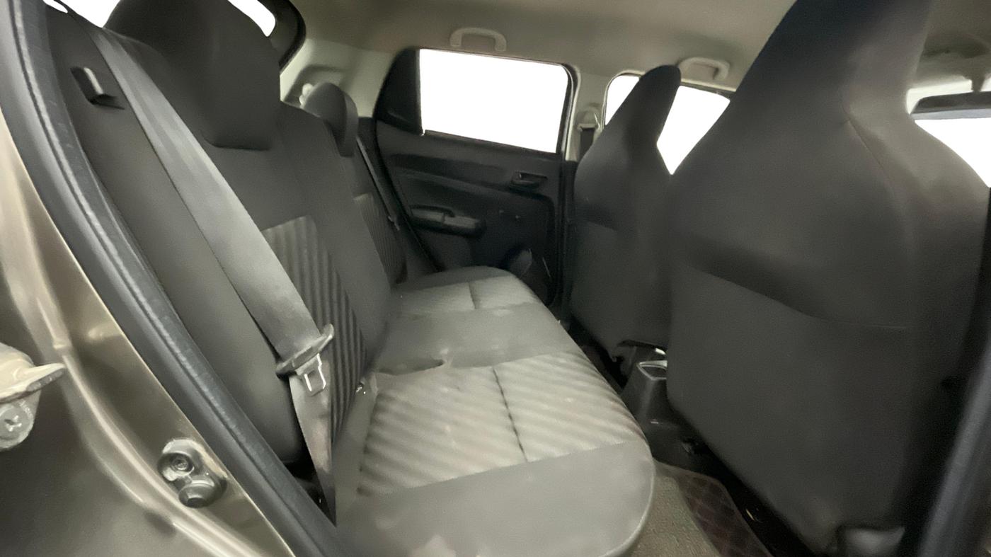 2020 Maruti Swift LXI, Petrol, Manual, 70,163 km, Right Side Rear Door Cabin
