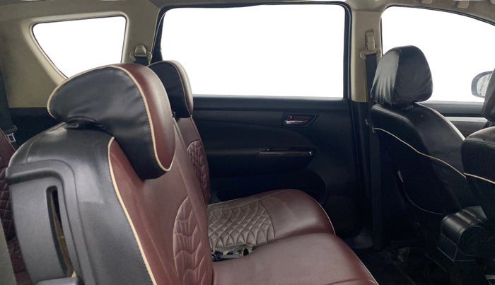 2017 Maruti Ertiga VXI, Petrol, Manual, 1,03,894 km, Right Side Rear Door Cabin