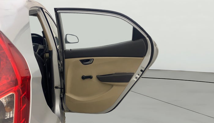 2014 Hyundai Eon SPORTZ, Petrol, Manual, 99,432 km, RHS Rear Door