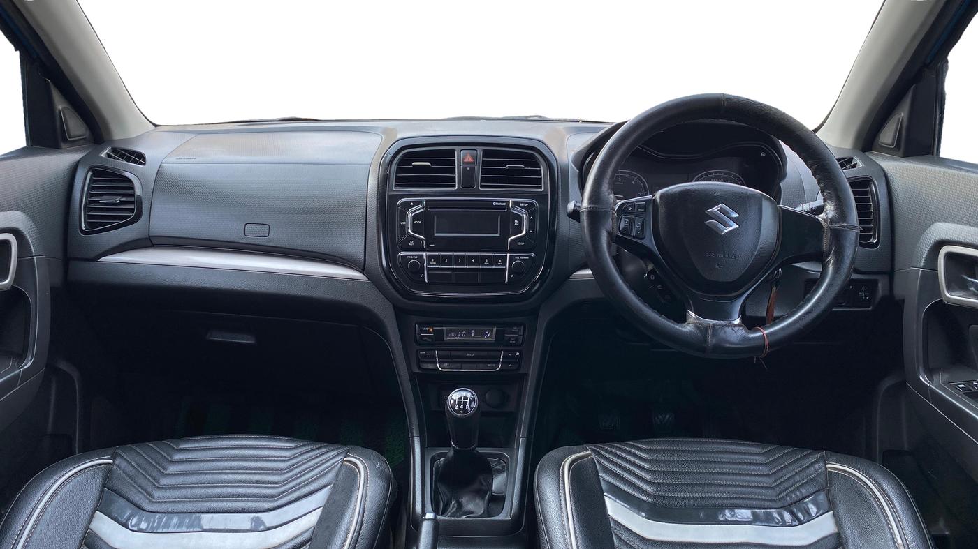 2016 Maruti Vitara Brezza ZDI, Diesel, Manual, 73,581 km, Dashboard