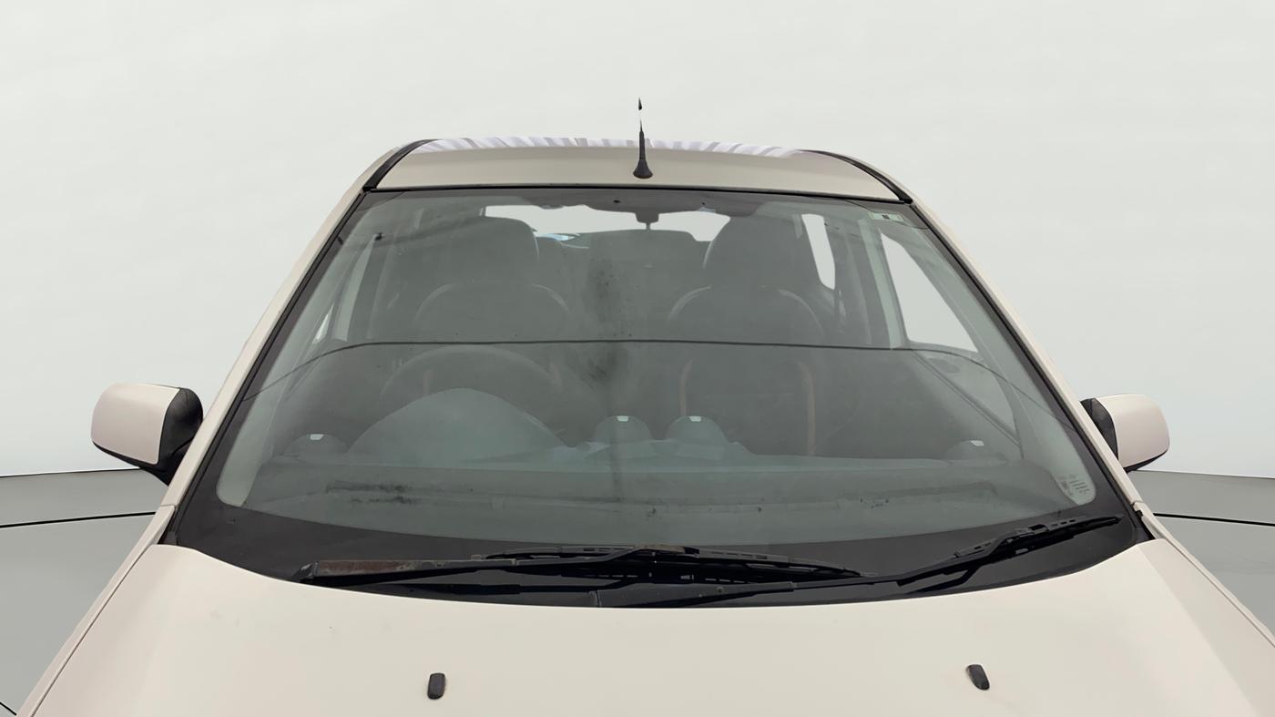 2014 Ford Figo TITANIUM 1.2 PETROL, Petrol, Manual, 93,010 km, Front Windshield