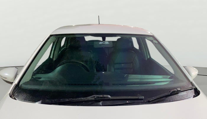 2018 Volkswagen Polo COMFORTLINE 1.0L MPI, Petrol, Manual, 43,583 km, Front Windshield