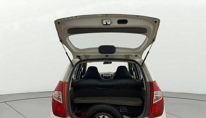 2015 Hyundai i10 MAGNA 1.1, CNG, Manual, 54,843 km, Boot Door Open