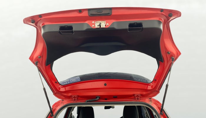 2020 Maruti Swift VXI, Petrol, Manual, 36,685 km, Boot Door Open