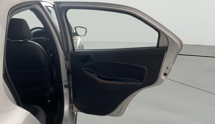 2020 Ford FREESTYLE TITANIUM 1.2 PETROL, Petrol, Manual, 69,555 km, RHS Rear Door