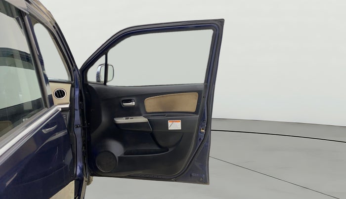 2018 Maruti Wagon R 1.0 LXI CNG, CNG, Manual, 1,03,894 km, RHS Front Door