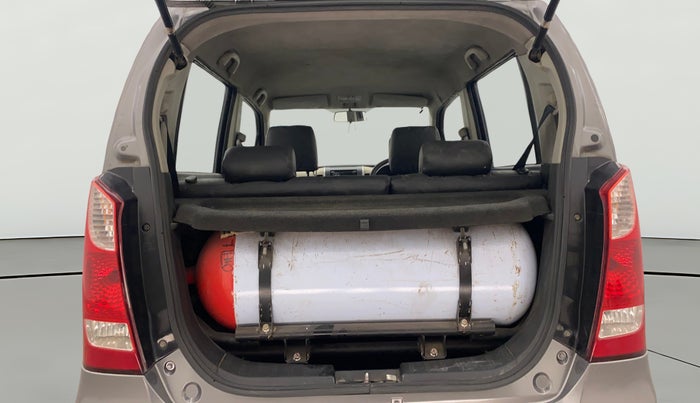 2017 Maruti Wagon R 1.0 LXI CNG, CNG, Manual, 1,40,758 km, Boot Open Zoomed View
