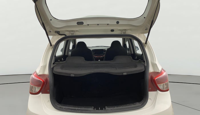 2016 Hyundai Grand i10 1.2 SPORTZ PRIME EDITION VTVT, Petrol, Manual, 80,892 km, Boot Open Zoomed View