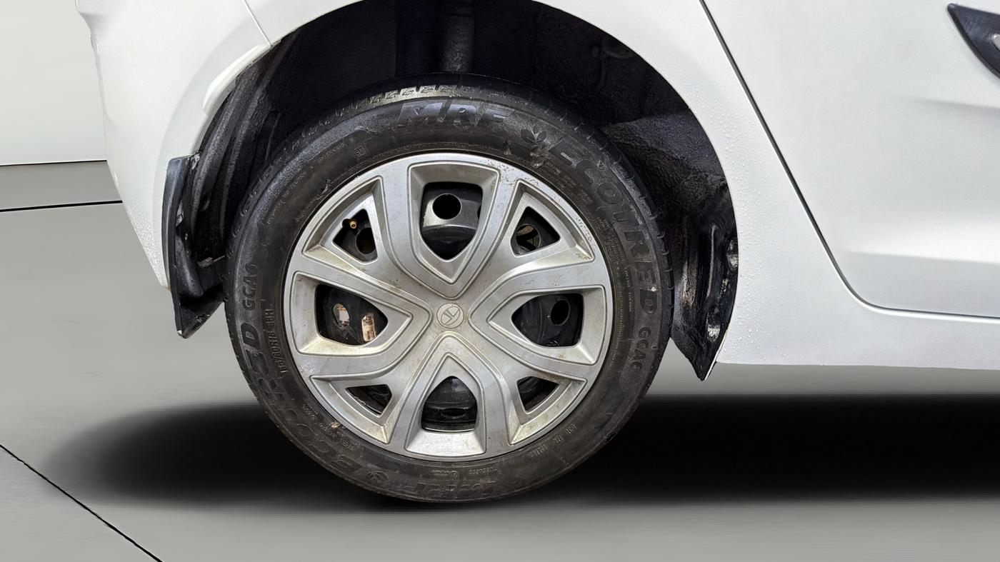 2023 Tata ALTROZ XM PETROL, Petrol, Manual, 51,148 km, Right Rear Wheel