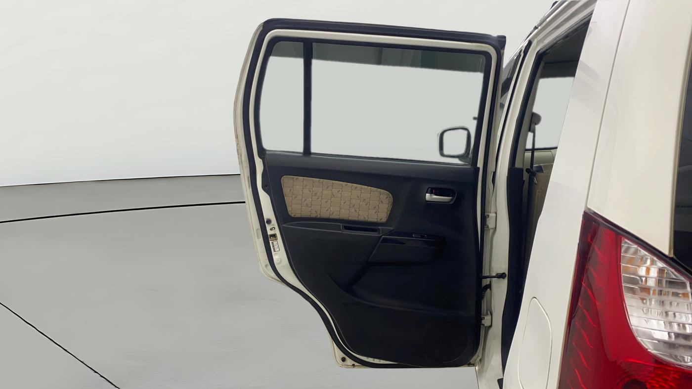 2017 Maruti Wagon R 1.0 VXI AMT, CNG, Automatic, 72,197 km, LHS Rear Door
