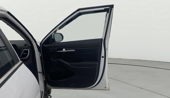 2023 KIA SELTOS  HTK PLUS 1.5 DIESEL IMT, Diesel, Manual, 91,645 km, RHS Front Door