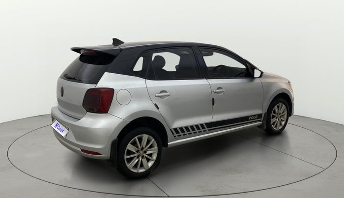 2016 Volkswagen Polo HIGHLINE1.2L, Petrol, Manual, 74,301 km, Right Back Diagonal