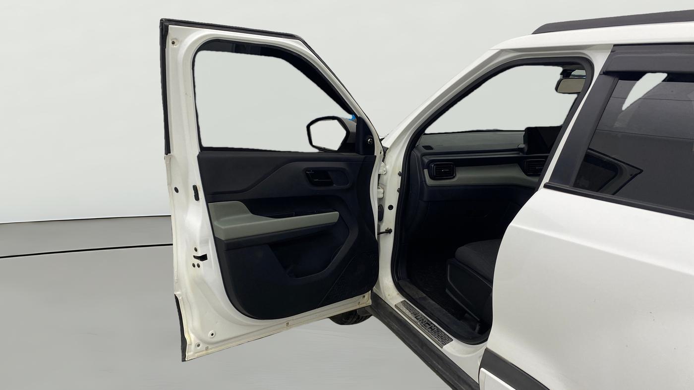 2023 Tata PUNCH ADVENTURE AMT, Petrol, Automatic, 26,554 km, LHS Front Door