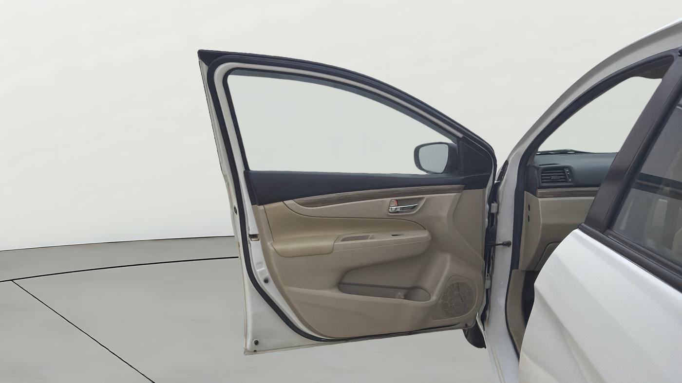 2022 Maruti Ciaz SIGMA 1.5 SHVS MT  PETROL, Petrol, Manual, 66,194 km, LHS Front Door