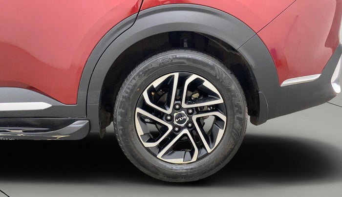 2023 KIA CARENS LUXURY PLUS 1.5 DIESEL AT 7 STR, Diesel, Automatic, 34,502 km, Left Rear Wheel