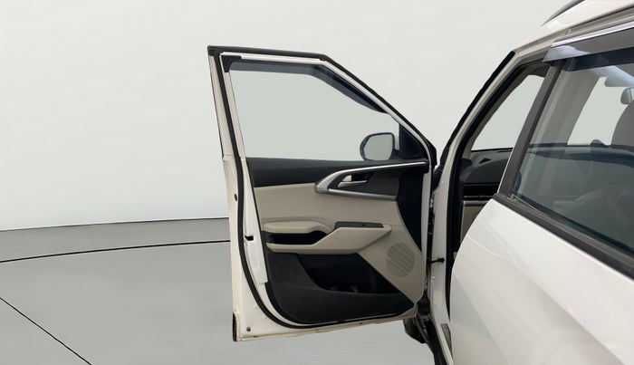 2023 KIA CARENS  PRESTIGE 1.5 TURBO PETROL IMT 7 STR , Petrol, Manual, 35,362 km, LHS Front Door