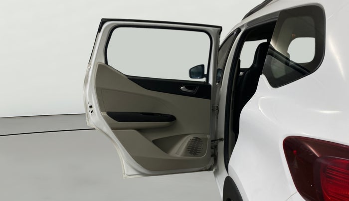 2019 Renault TRIBER RXZ, Petrol, Manual, 66,386 km, LHS Rear Door