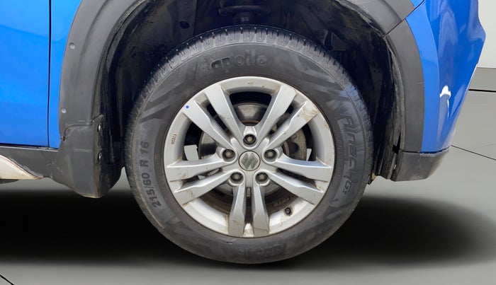 2016 Maruti Vitara Brezza ZDI PLUS, Diesel, Manual, 39,724 km, Right Front Wheel