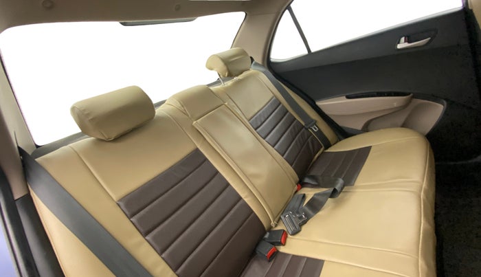 2015 Hyundai Xcent SX AT 1.2 (O), Petrol, Automatic, 50,093 km, Right Side Rear Door Cabin