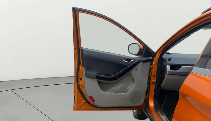 2018 Tata NEXON XZ PETROL, Petrol, Manual, 31,076 km, LHS Front Door