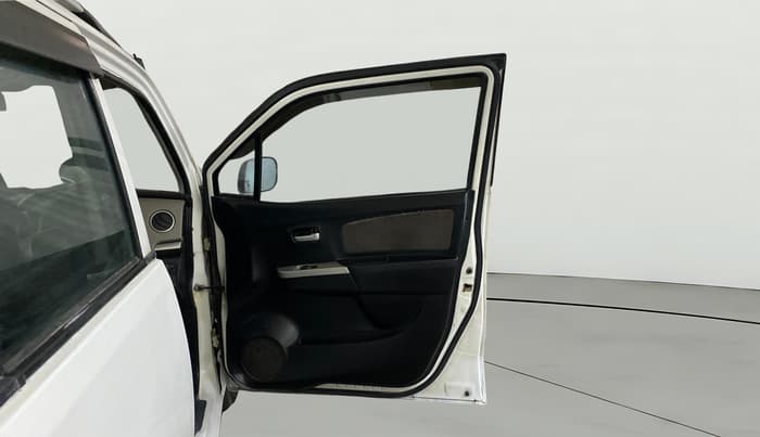 2015 Maruti Wagon R 1.0 LXI CNG, CNG, Manual, 1,22,030 km, RHS Front Door