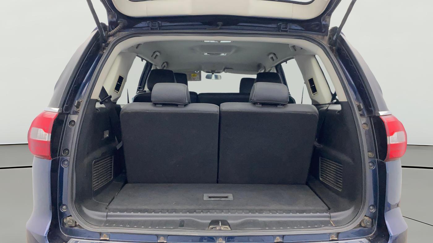 2018 Tata Hexa XT 4X2 7 STR, Diesel, Manual, 18,221 km, Boot Open Zoomed View