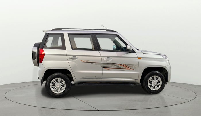 2017 Mahindra TUV300 T6, Diesel, Manual, 20,374 km, Right Side View
