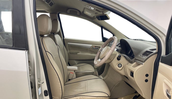 2018 Maruti Ertiga ZXI, CNG, Manual, 61,743 km, Right Side Front Door Cabin