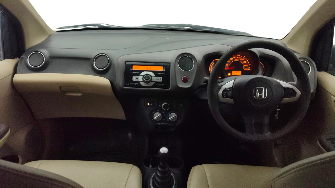 2013 Honda Brio S MT, Petrol, Manual, 72,685 km, Dashboard