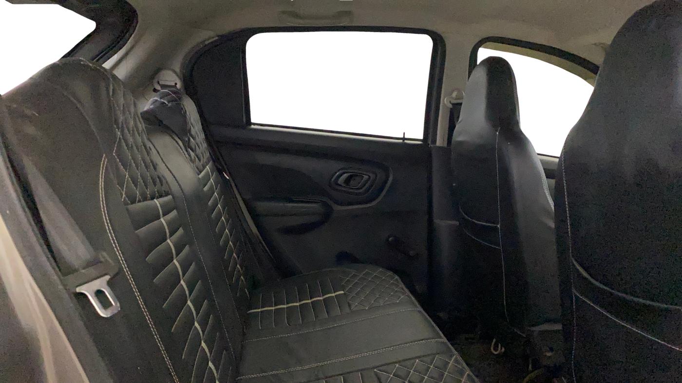2021 Datsun Go A, Petrol, Manual, 32,903 km, Right Side Rear Door Cabin