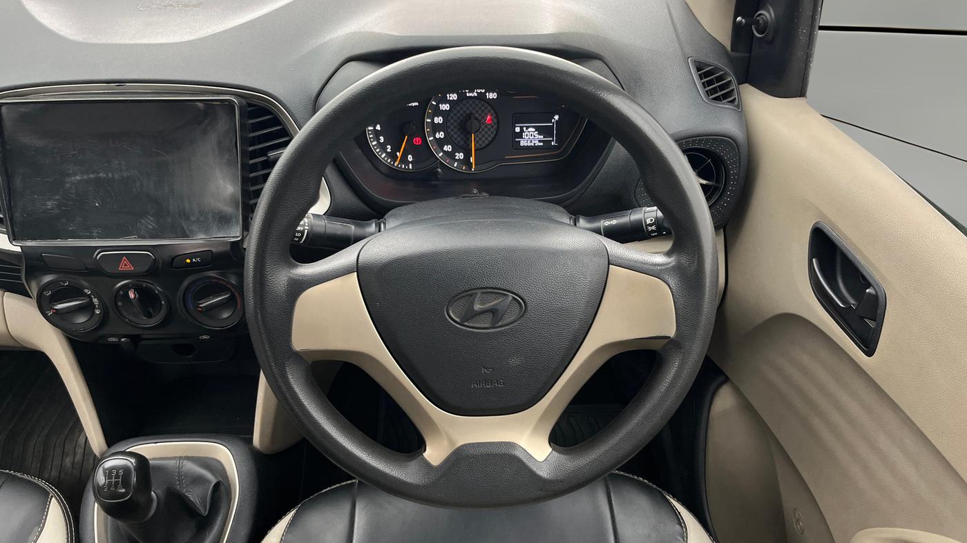 2020 Hyundai NEW SANTRO ERA EXECUTIVE, Petrol, Manual, 86,628 km, Steering Wheel Close Up