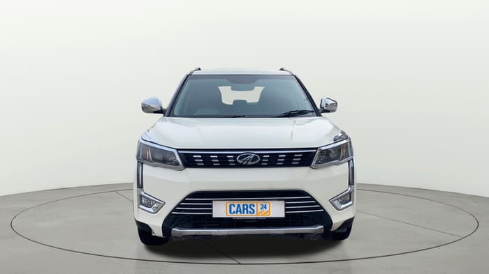 2020 Mahindra XUV300 W8 1.2 PETROL, Petrol, Manual, 81,812 km, Front