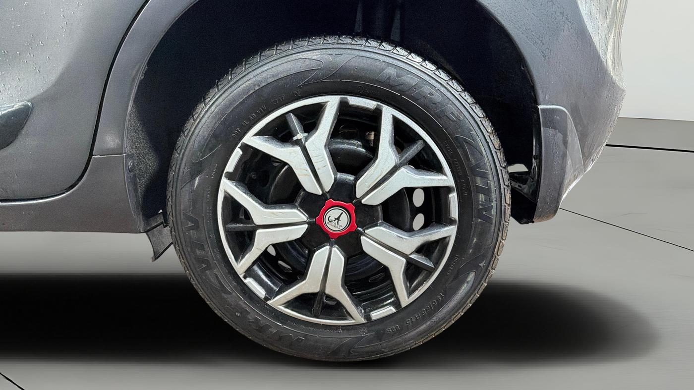 2017 Maruti Baleno DELTA PETROL 1.2, Petrol, Manual, 58,738 km, Left Rear Wheel