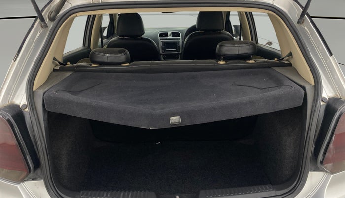 2016 Volkswagen Polo HIGHLINE1.2L, Petrol, Manual, 74,301 km, Boot Open Zoomed View