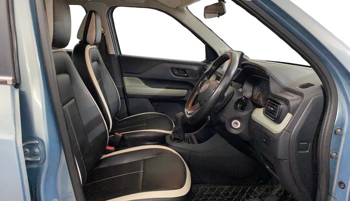 2022 Tata PUNCH ADVENTURE MT, Petrol, Manual, 39,201 km, Right Side Front Door Cabin