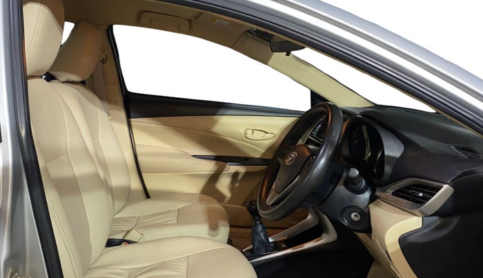 2020 Toyota YARIS J MT, Petrol, Manual, 53,019 km, Right Side Front Door Cabin