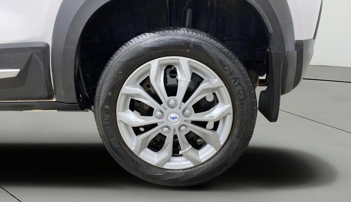 2022 Renault Kiger RXL MT, Petrol, Manual, 31,824 km, Left Rear Wheel