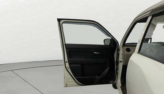 2022 Maruti New Wagon-R VXI CNG 1.0, CNG, Manual, 65,331 km, LHS Front Door