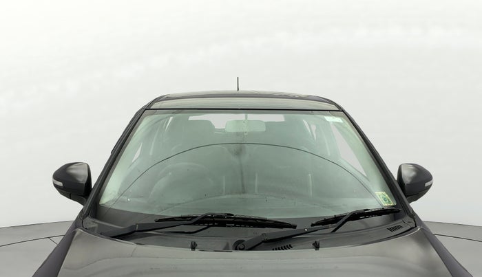 2017 Maruti Swift VXI, Petrol, Manual, 64,981 km, Front Windshield