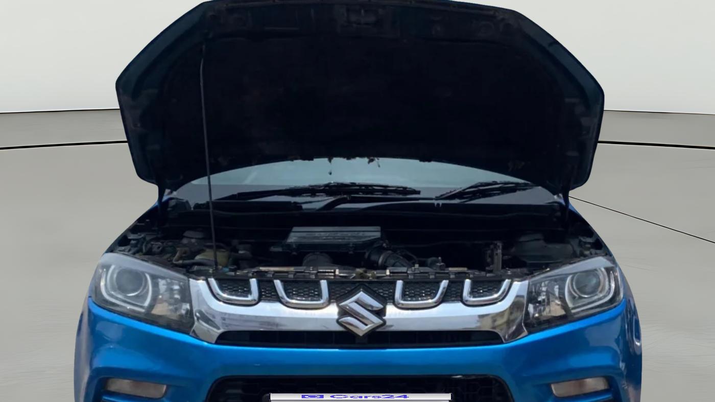2017 Maruti Vitara Brezza ZDI PLUS DUAL TONE, Diesel, Manual, 1,07,232 km, Open Bonet