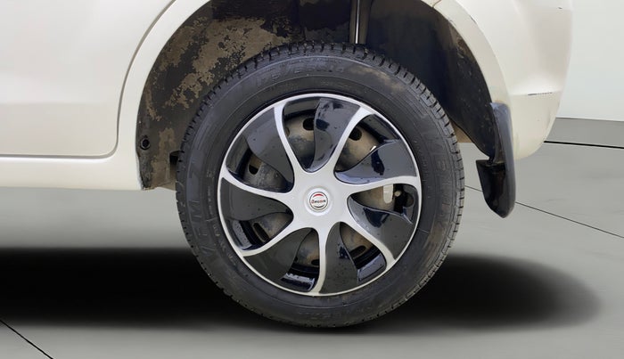 2013 Ford Figo ZXI 1.4 DIESEL, Diesel, Manual, 1,35,833 km, Left Rear Wheel