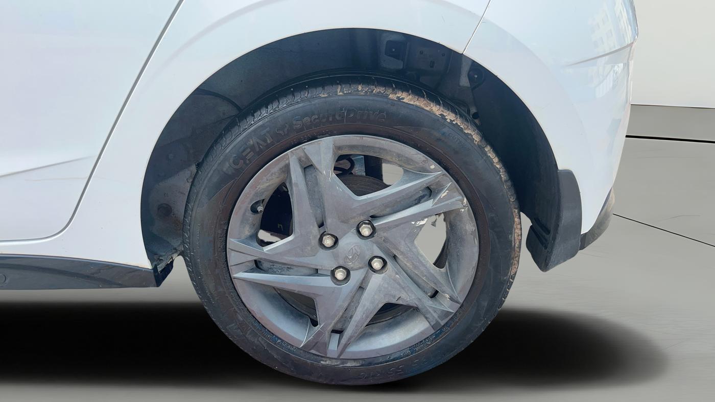 2023 Hyundai NEW I20 Sportz 1.2 IVT, Petrol, Automatic, 44,303 km, Left Rear Wheel