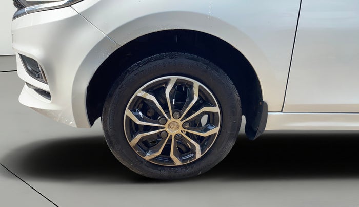 2021 Tata Tiago XZ PETROL, Petrol, Manual, 54,320 km, Left Front Wheel
