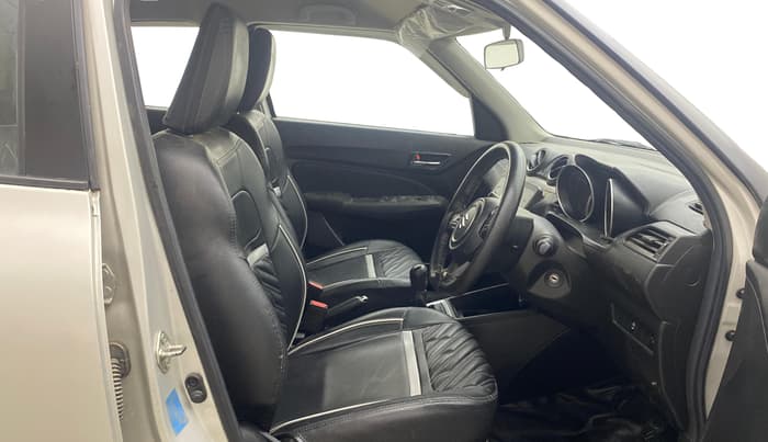 2021 Maruti Swift VXI, Petrol, Manual, 72,290 km, Right Side Front Door Cabin