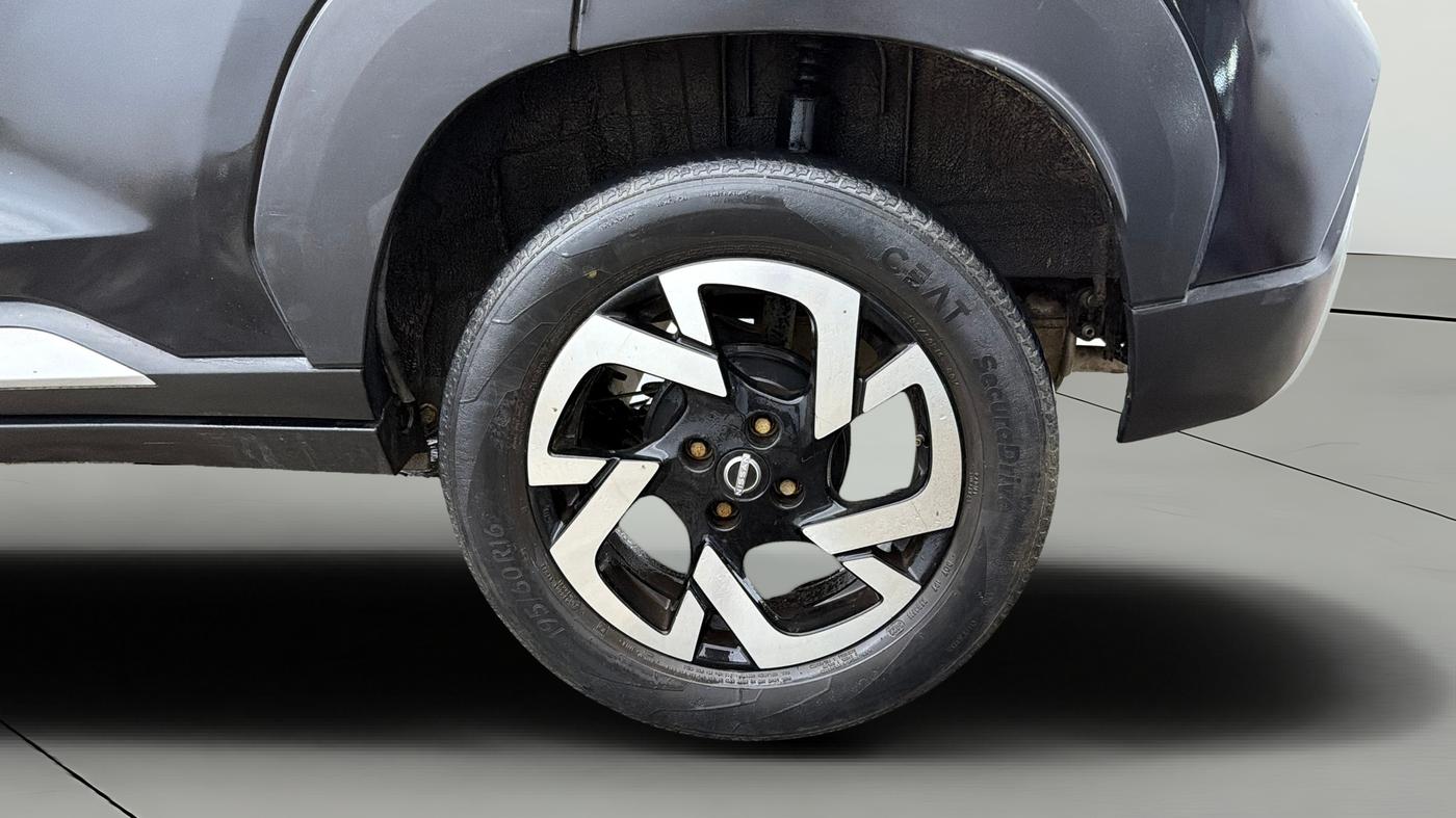 2022 Nissan MAGNITE XV PREMIUM, Petrol, Manual, 71,827 km, Left Rear Wheel