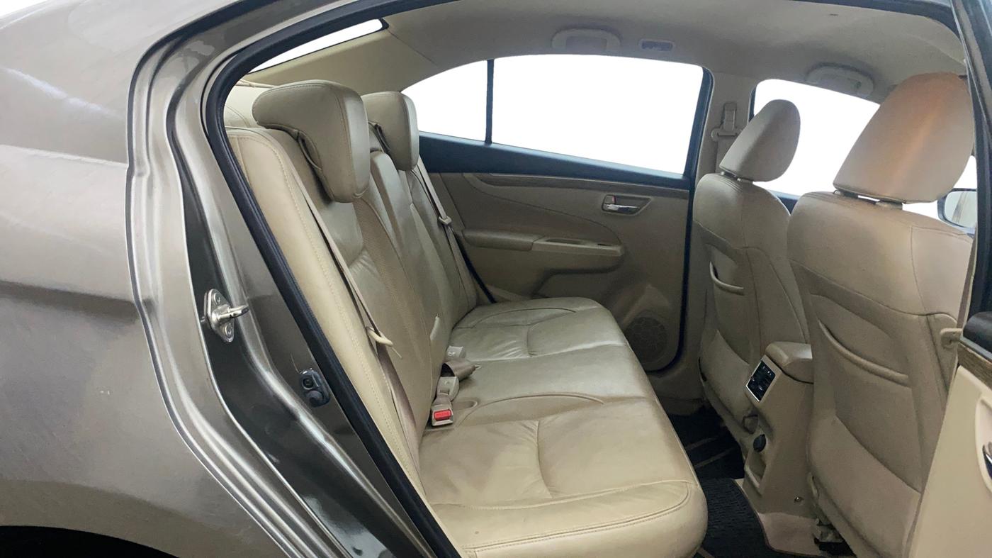 2020 Maruti Ciaz ALPHA  AT 1.5 SHVS PETROL, Petrol, Automatic, 85,198 km, Right Side Rear Door Cabin
