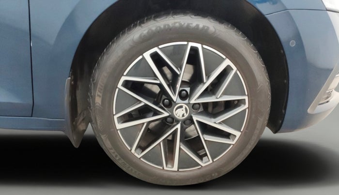 2023 Skoda Octavia L&K 2.0 AT, Petrol, Automatic, 41,459 km, Right Front Wheel