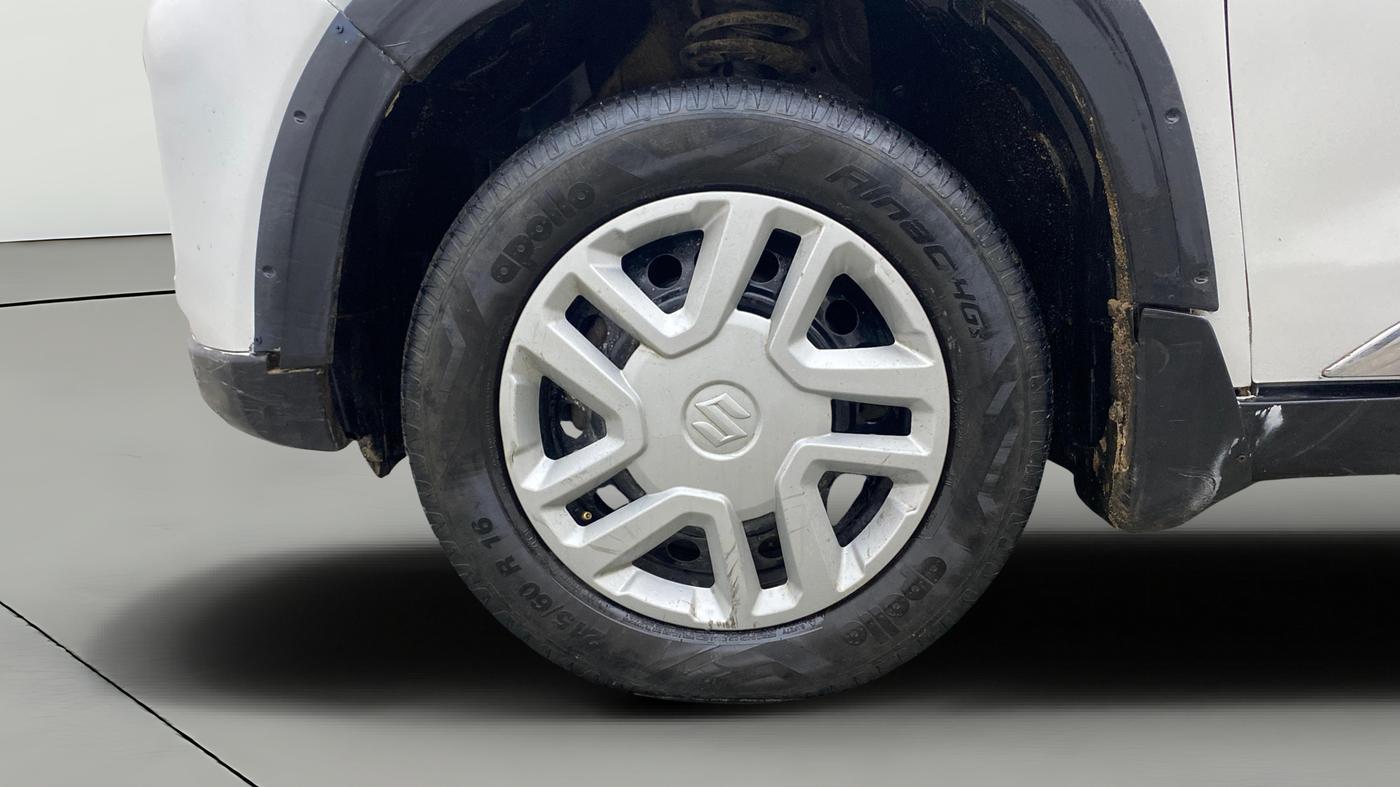 2022 Maruti Vitara Brezza VXI, Petrol, Manual, 54,374 km, Left Front Wheel